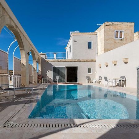 Zeppi'S Luxury Holiday Farmhouse With Private Pool Gharb  Exterior photo